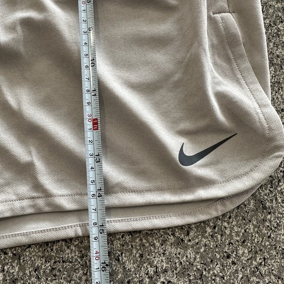 Nike Stride Running Division Shorts Mens XL Dri-FIT 4" Lined FB6870-012 Grey - Picture 8 of 14